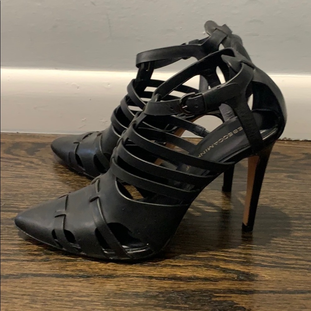 Black Pumps - image 2